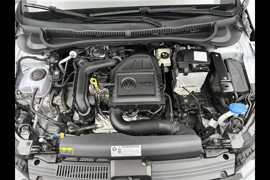 Volkswagen Polo 1.0 TSI Comfortline Business (NAVIGATIE, PARKEERSENSOREN, CARPLAY, 1e EIGENAAR, GOED ONDERHOUDEN)