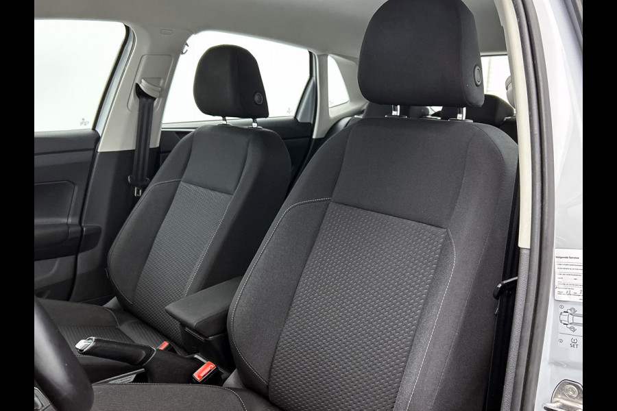 Volkswagen Polo 1.0 TSI Comfortline Business (NAVIGATIE, PARKEERSENSOREN, CARPLAY, 1e EIGENAAR, GOED ONDERHOUDEN)