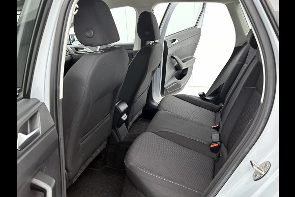 Volkswagen Polo 1.0 TSI Comfortline Business (NAVIGATIE, PARKEERSENSOREN, CARPLAY, 1e EIGENAAR, GOED ONDERHOUDEN)