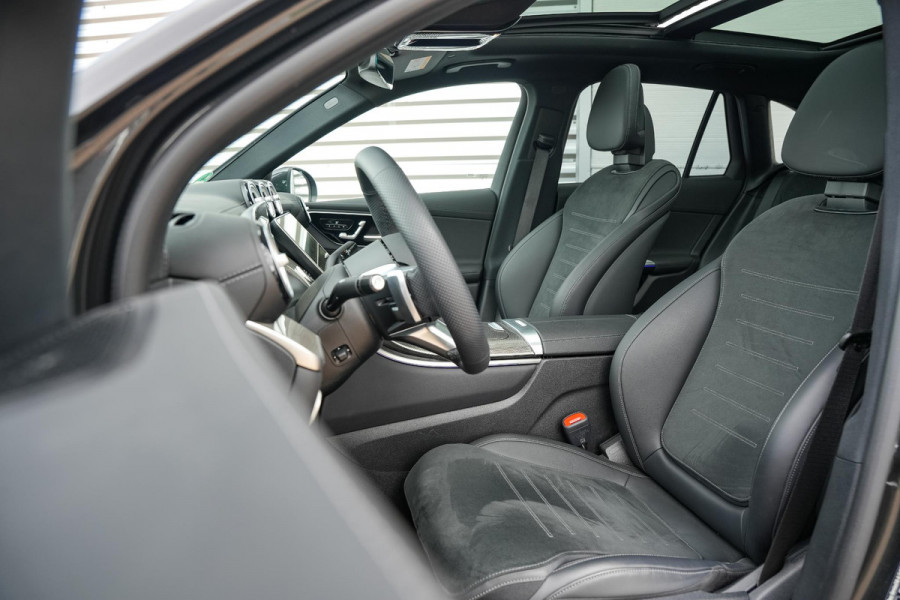 Mercedes-Benz GLC 220d 4MATIC AMG Line EDITION AMG PANO LED High Performance