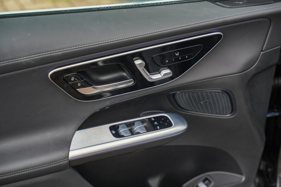 Mercedes-Benz GLC 220d 4MATIC AMG Line EDITION AMG PANO LED High Performance