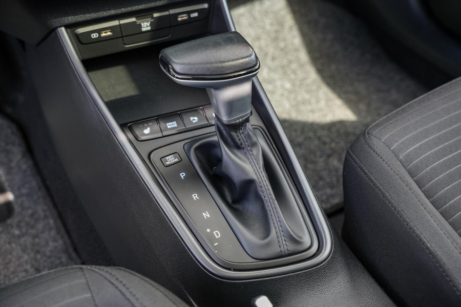 Hyundai i20 1.0 T-GDI Comfort Schuifdak Camera DAB+ Stoel Stuurverwarming Lane Assist Automaat!