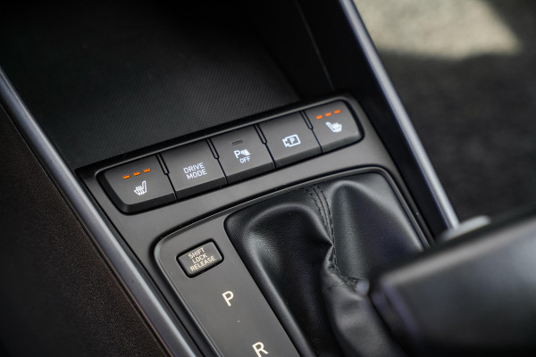 Hyundai i20 1.0 T-GDI Comfort Schuifdak Camera DAB+ Stoel Stuurverwarming Lane Assist Automaat!