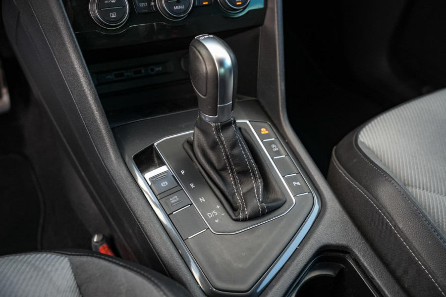 Volkswagen Tiguan 1.5 TSI ACT Highline Business R Adaptive Cruise Lane Assist Carplay PDC Virtual Dash