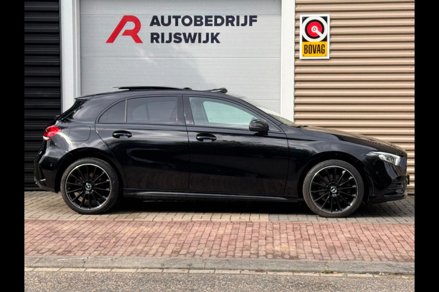Mercedes-Benz A-Klasse 250 e AMG Pano/Camera/Sfeer/BTW!