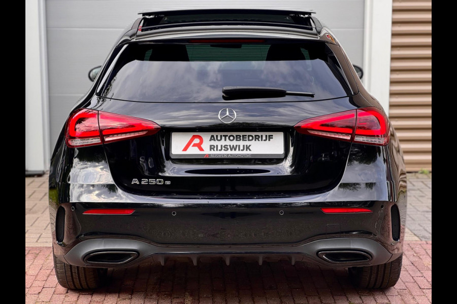 Mercedes-Benz A-Klasse 250 e AMG Pano/Camera/Sfeer/BTW!