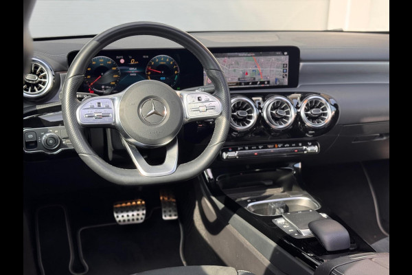 Mercedes-Benz A-Klasse 250 e AMG Pano/Camera/Sfeer/BTW!