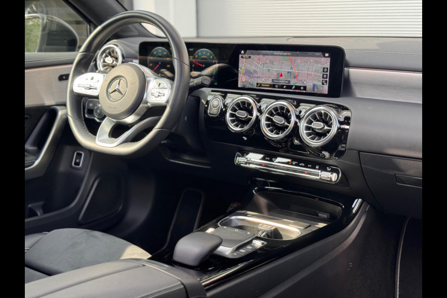 Mercedes-Benz A-Klasse 250 e AMG Pano/Camera/Sfeer/BTW!