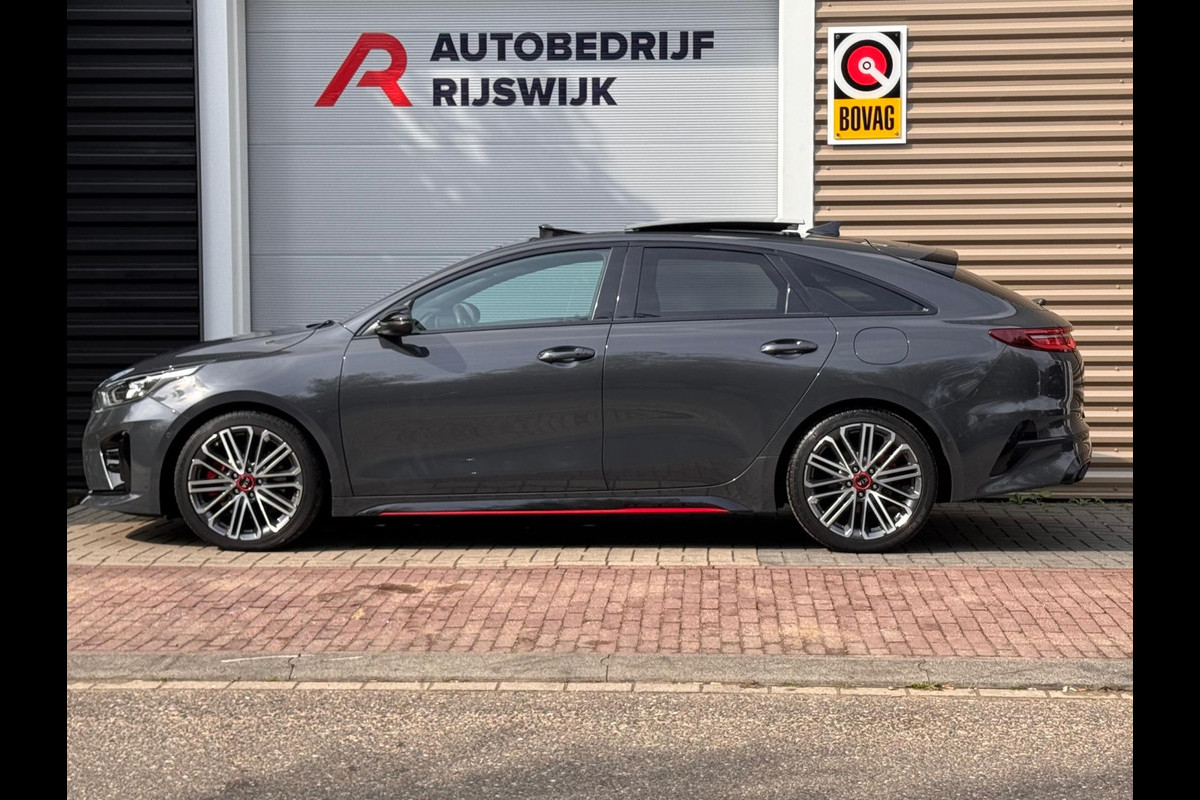 Kia ProCeed 1.6 T-GDI GT Pano/Memory/Camera/Dodehoek Kia ProCeed 1.6 T-GDI GT Pano/Memory/Camera/Dodehoek