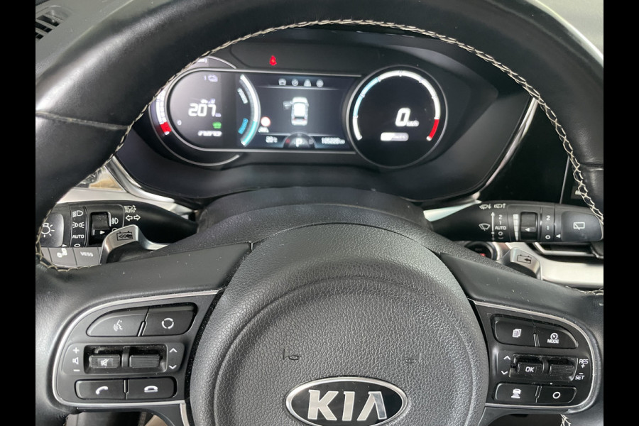 Kia e-Niro ExecutiveLine 64 kWh Achteruitrijcamera - Cruise control - Navigatiesysteem full map -  Parkeersensoren voor en achter - Dodehoek detector - Lederen bekleding -  Lederen stuurwiel - Mistlampen voor