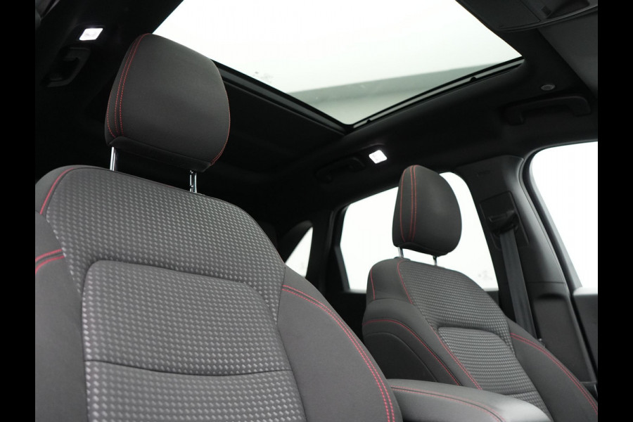 Ford Kuga 2.5 ST-Line Plug In Hybrid 225pk Dealer O.H PHEV | Panodak | Head Up | Adaptive Cruise | 360 Camera | Verwarmde Sportstoelen & Sportstuur | Apple Carplay | Navigatie | Keyless | Virtual | DAB |