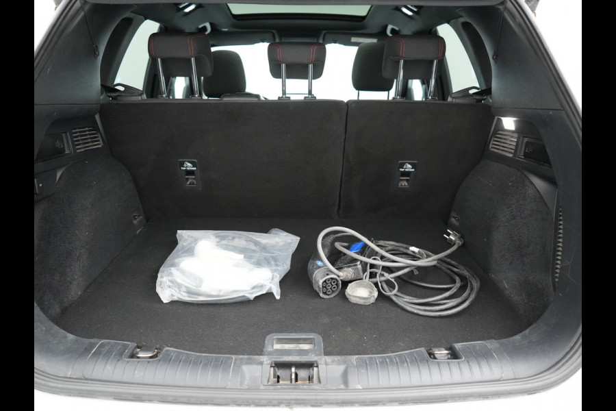 Ford Kuga 2.5 ST-Line Plug In Hybrid 225pk Dealer O.H PHEV | Panodak | Head Up | Adaptive Cruise | 360 Camera | Verwarmde Sportstoelen & Sportstuur | Apple Carplay | Navigatie | Keyless | Virtual | DAB |
