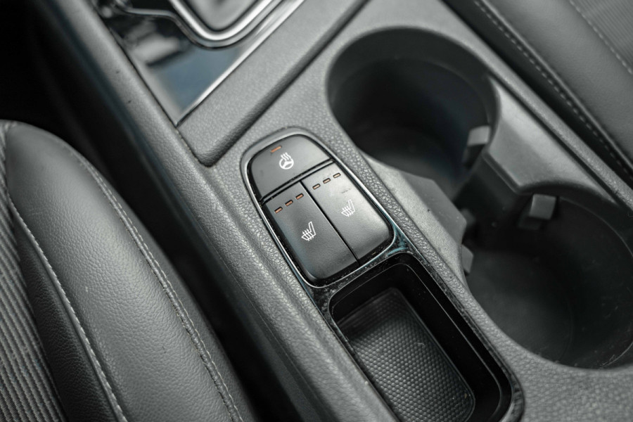 Kia Niro 1.6 GDi Hybrid DynamicPlusLine Kia Niro 1.6 GDi Hybrid DynamicPlusLine