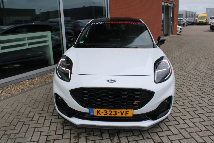 Ford Puma 1.5 EcoBoost ST-X | 200pk | NL auto | Trekhaak | Camera | Climate control | Winterpack | 19 Inch Lichtmetalen Velgen | BLIS | PDC V+A | Volledige historie