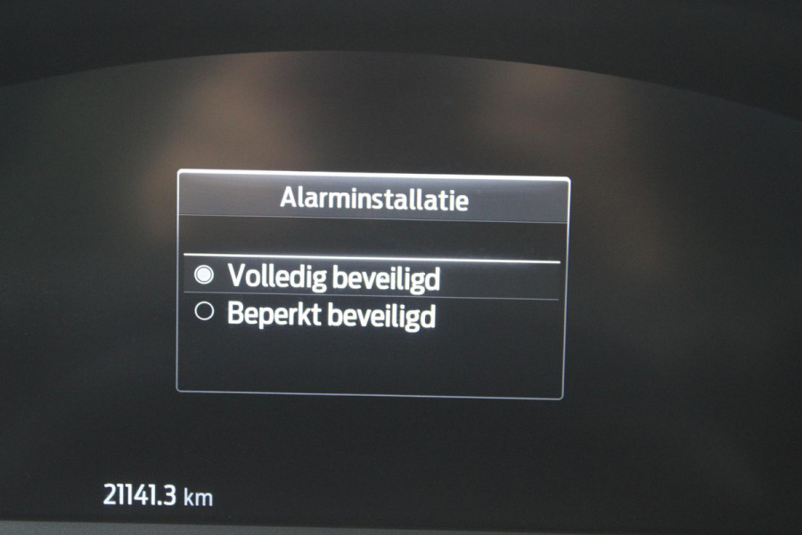 Ford Puma 1.5 EcoBoost ST-X | 200pk | NL auto | Trekhaak | Camera | Climate control | Winterpack | 19 Inch Lichtmetalen Velgen | BLIS | PDC V+A | Volledige historie