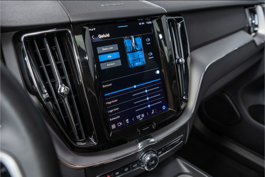 Volvo XC60 2.0 B4 R-Design -Diesel- Dark - Standkachel - H/K - Trekhaak
