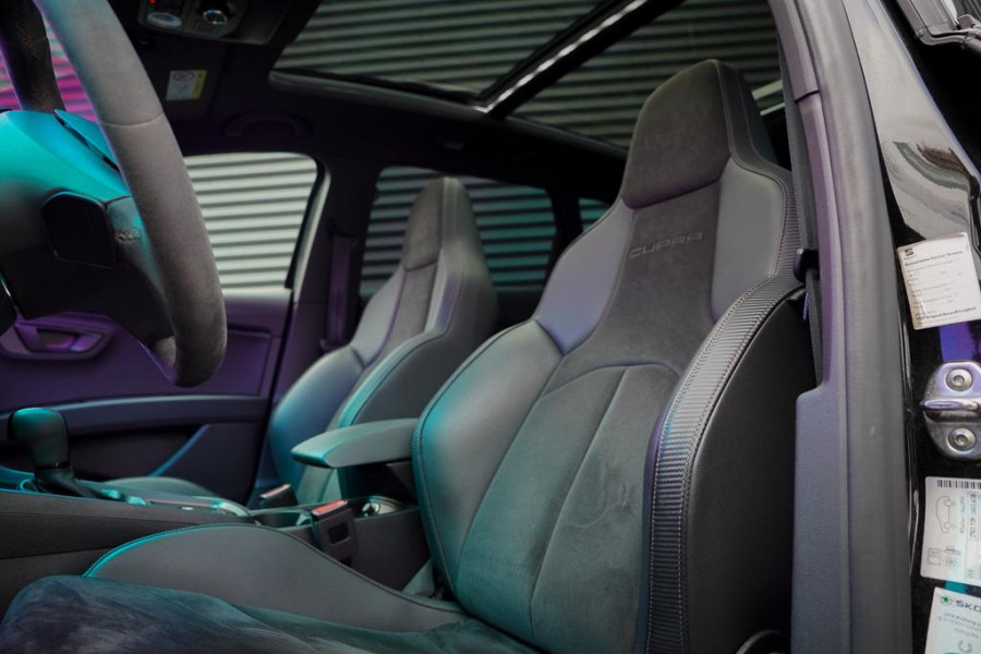 Seat León ST 2.0 TSI 4DRIVE CUPRA R Ultimate Edition / Pano / Carplay
