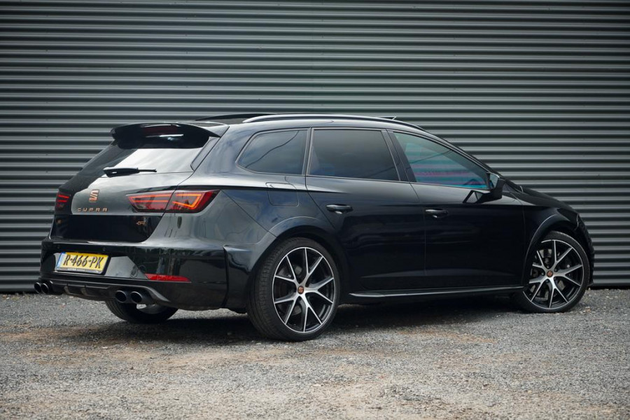 Seat León ST 2.0 TSI 4DRIVE CUPRA R Ultimate Edition / Pano / Carplay
