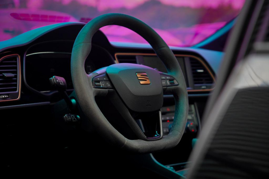 Seat León ST 2.0 TSI 4DRIVE CUPRA R Ultimate Edition / Pano / Carplay