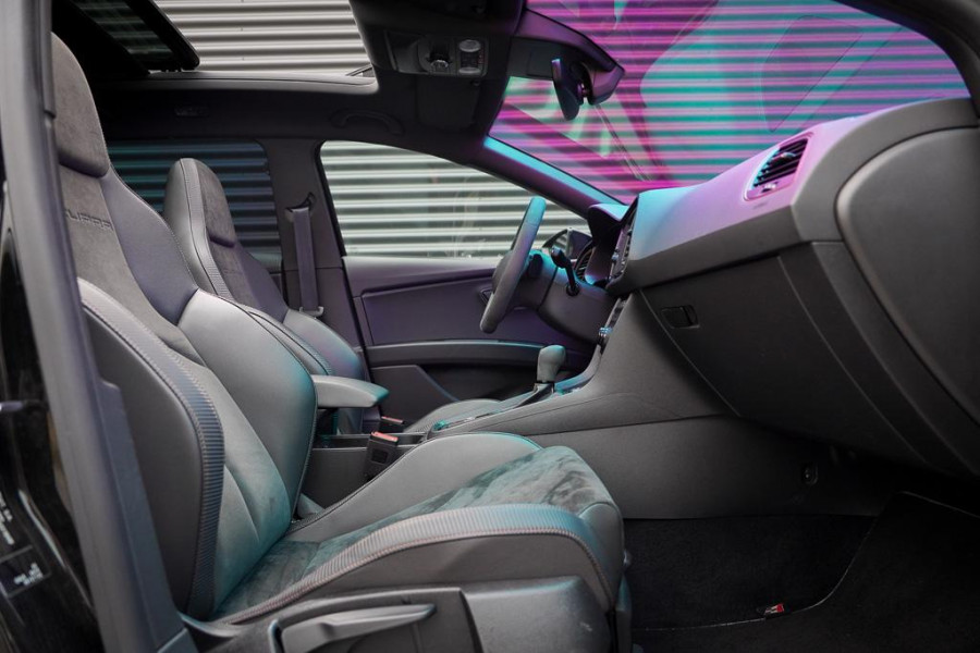 Seat León ST 2.0 TSI 4DRIVE CUPRA R Ultimate Edition / Pano / Carplay