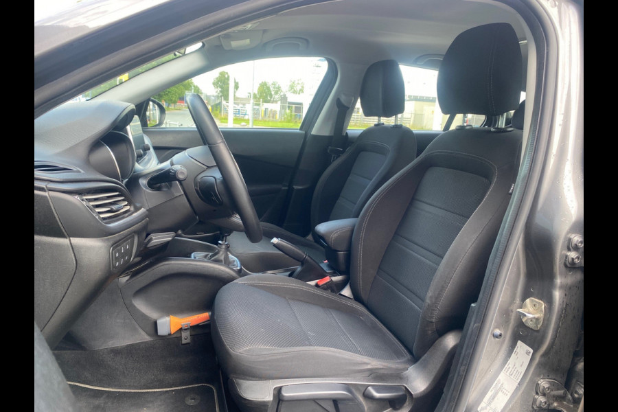 Fiat Tipo Stationwagon BWJ 2018 | 1.4 T-Jet 120PK Business | CLIMA | NAVI | PDC | CRUISE | LICHTMETAAL | CARPLAY