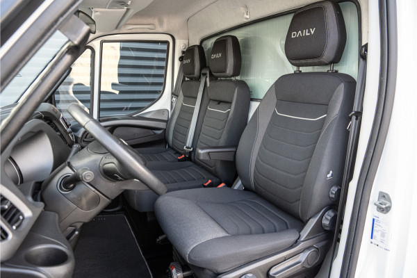 Iveco 50C18 Bakwagen C1- 5 ton - D'Hollandia laadklep