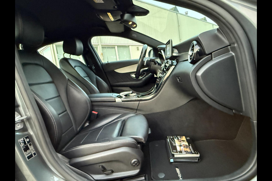 Mercedes-Benz C-Klasse 180 Solution AMG SPORT EDITION 19 INCH LEER AUT NAP LUXE