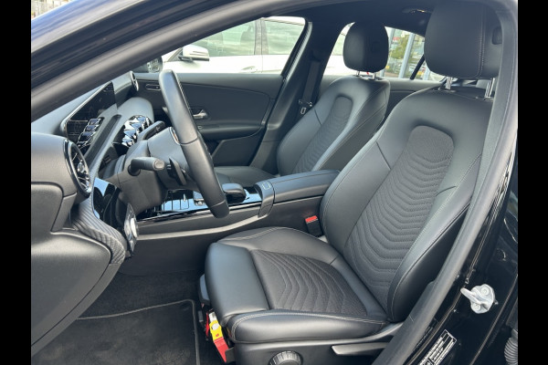 Mercedes-Benz A-Klasse 250 e Business Line