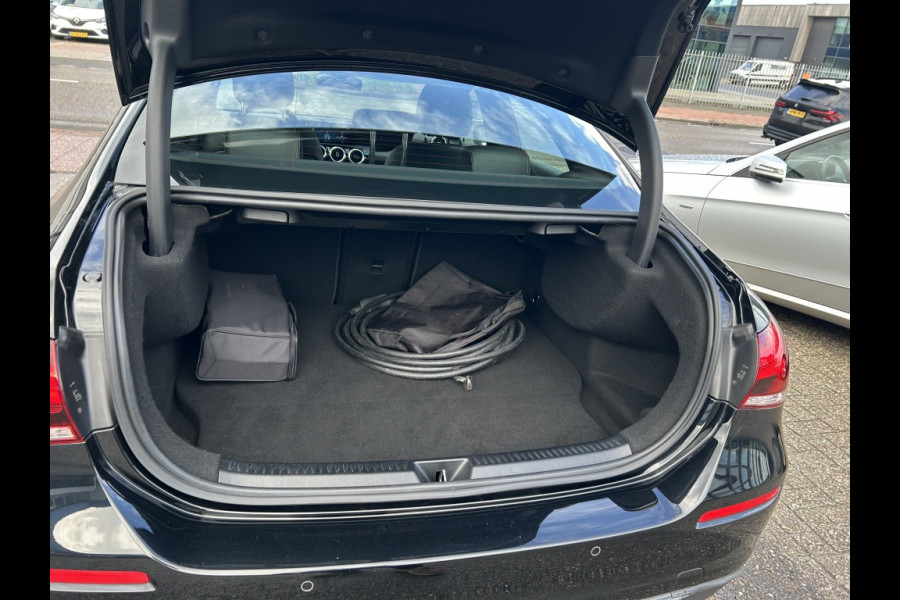 Mercedes-Benz A-Klasse 250 e Business Line