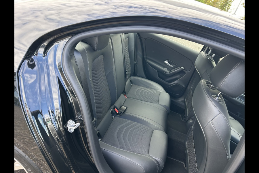 Mercedes-Benz A-Klasse 250 e Business Line