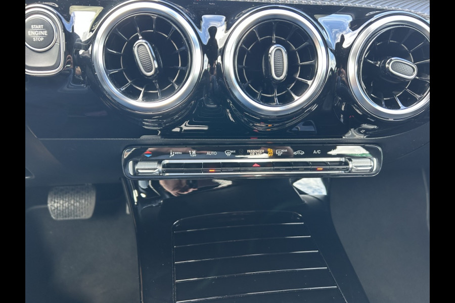 Mercedes-Benz A-Klasse 250 e Business Line