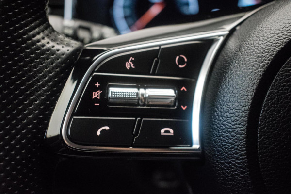 Kia ProCeed 1.0 T-GDI GT-PlusLine [ JBL Memory Digital Dash Keyless Alcantara Camera Carplay El Klep Dodehoek Assist ]