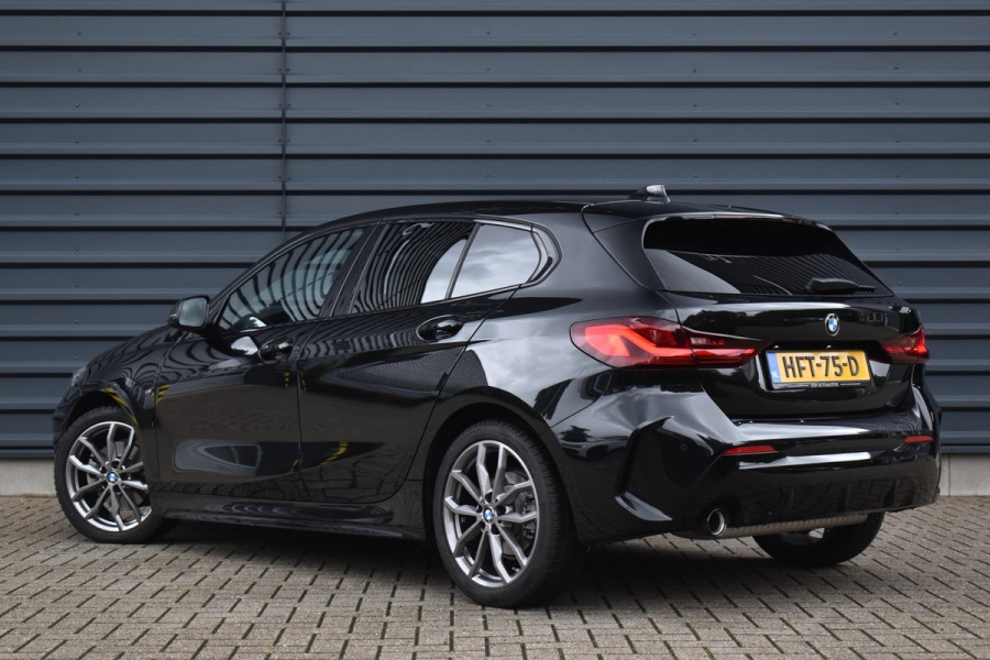 BMW 1 Serie 118i High Executive M Sport | M Sportstoelen | 18'' Velgen | Stoel + Stuurverwarming | Sfeerverlichting |