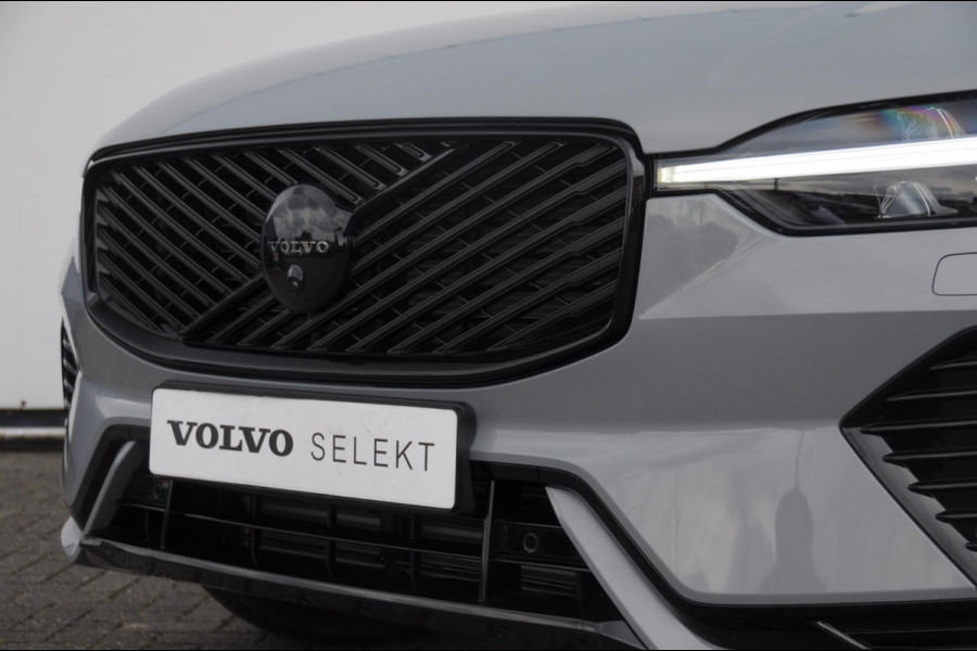 Volvo XC60 T6 350PK Facelift AWD Plus Black Edition Apple Carplay / Adaptive cruise control / Panorama dak / Sportstoelen / Elektrisch bedienbare bestuurderstoel met geheugen / Keyless Entry / Elektrische achterklep
