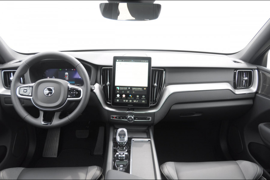 Volvo XC60 T6 350PK Facelift AWD Plus Black Edition Apple Carplay / Adaptive cruise control / Panorama dak / Sportstoelen / Elektrisch bedienbare bestuurderstoel met geheugen / Keyless Entry / Elektrische achterklep