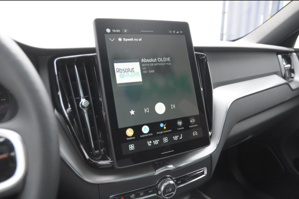 Volvo XC60 T6 350PK Facelift AWD Plus Black Edition Apple Carplay / Adaptive cruise control / Panorama dak / Sportstoelen / Elektrisch bedienbare bestuurderstoel met geheugen / Keyless Entry / Elektrische achterklep