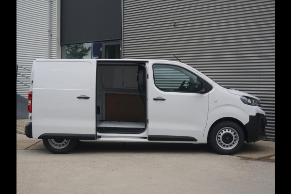 Peugeot e-Expert L2 75 kWh | 8 jaar garantie | Navi incl. Apple Carplay | camera | parkeersensoren voor & achter | dodehoekwaarschuwing | rijklaarprijs