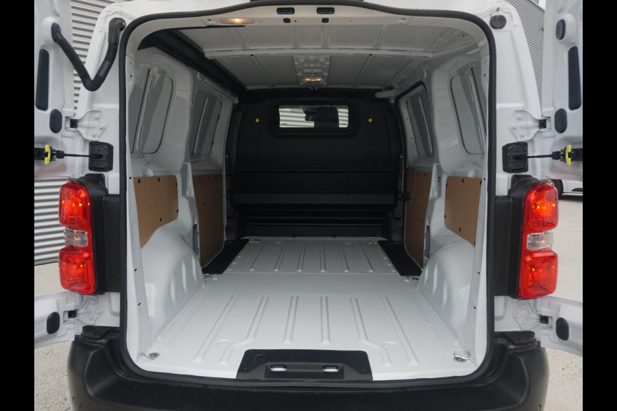 Peugeot e-Expert L2 75 kWh | 8 jaar garantie | Navi incl. Apple Carplay | camera | parkeersensoren voor & achter | dodehoekwaarschuwing | rijklaarprijs