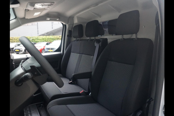 Peugeot e-Expert L2 75 kWh | 8 jaar garantie | Navi incl. Apple Carplay | camera | parkeersensoren voor & achter | dodehoekwaarschuwing | rijklaarprijs
