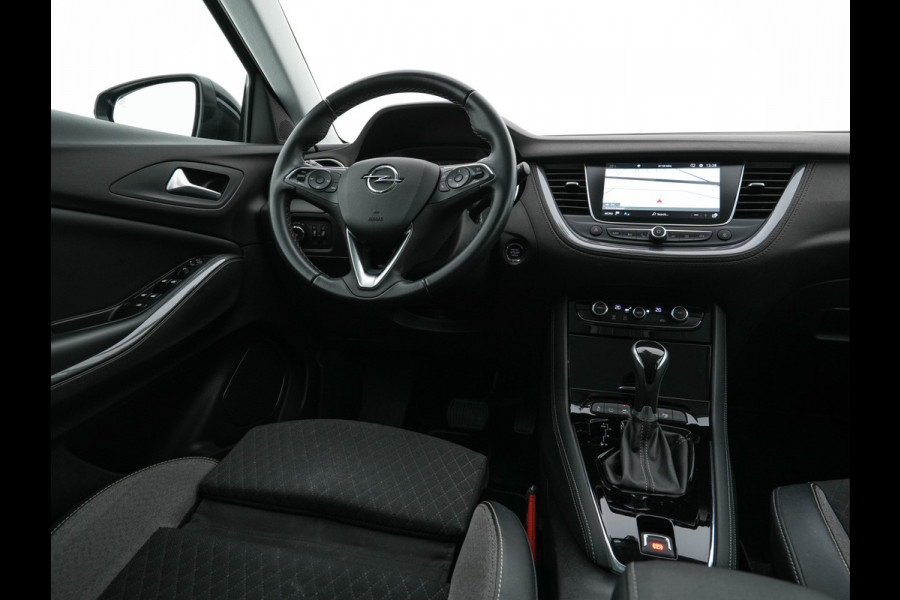 Opel Grandland X 1.2 Turbo Business Executive Aut. *1/2LEATHER | FULL-LED | NAVI-FULLMAP | BLIND-SPOT | KEYLESS | CAMERA | COMORT-SEATS | DAB+ | 17''ALU | TOWBAR*