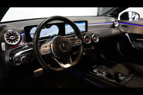 Mercedes-Benz A-Klasse A250 AMG Edition 1 AUTOMAAT-AMBIANCE-BURMESTER-CAMERA-KEYLESS-MBUX-MULTIBEAM-NAVIGATIE