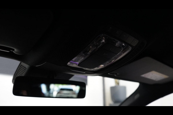 Mercedes-Benz A-Klasse A250 AMG Edition 1 AUTOMAAT-AMBIANCE-BURMESTER-CAMERA-KEYLESS-MBUX-MULTIBEAM-NAVIGATIE