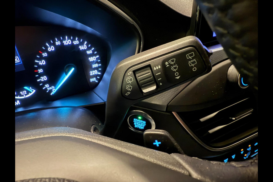 Ford Focus 1.0 ECOBOOST ACTIVE AUTOMAAT NAVI/DAB/CARPLAY/ECC/PDC/CRUISE///