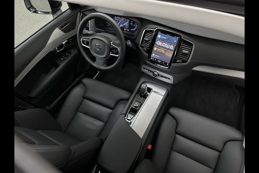 Volvo XC90 T8 R 455pk Long Range AWD Plus Dark | Luchtvering | Panorama | 360 Camera | Trekhaak | Pilot-Assist | ACC | Leder | Memory | Harman-Kardon | BLIS | Sportstoelen | Stoelverwarming V+A | Suurverwarming | Keyless-Entry | Standkachel | Full-LED | Zonwering | Getint Glas | Black-Optic | Draadloos Laden | Carplay |