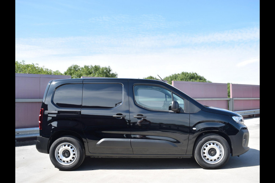 Opel Combo Electric 136 L1 50kWh | 8 JAAR GARANTIE | BETIMMERING | CAMERA + SENSOREN | NAVIGATIE