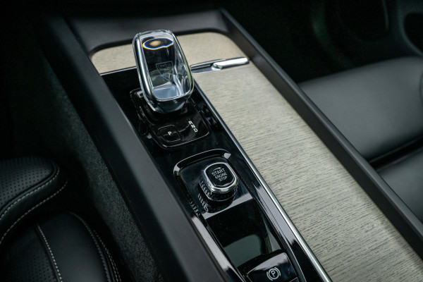 Volvo XC60 2.0 T6 AWD Inscription 398pk LONG RANGE Massage