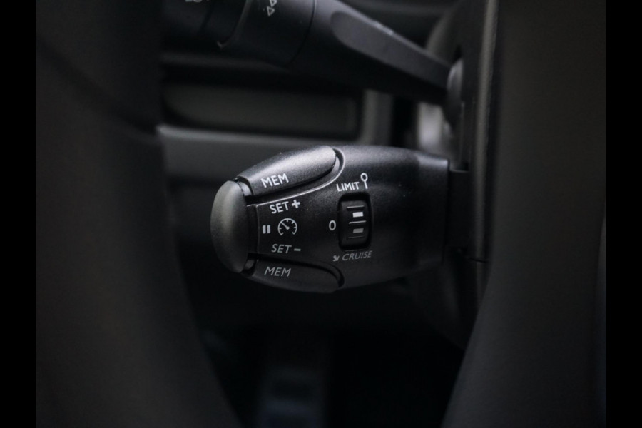 Fiat E-Scudo L3 75 kWh | Navi incl. Apple Carplay | camera | parkeersensoren voor & achter | dodehoekwaarschuwing | laadruimtebetimmering | rijklaarprijs