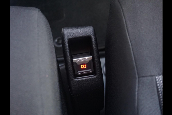 Fiat E-Scudo L3 75 kWh | Navi incl. Apple Carplay | camera | parkeersensoren voor & achter | dodehoekwaarschuwing | laadruimtebetimmering | rijklaarprijs
