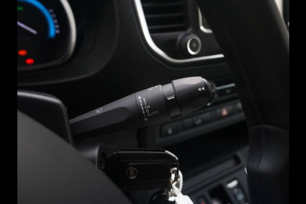 Fiat E-Scudo L3 75 kWh | Navi incl. Apple Carplay | camera | parkeersensoren voor & achter | dodehoekwaarschuwing | laadruimtebetimmering | rijklaarprijs