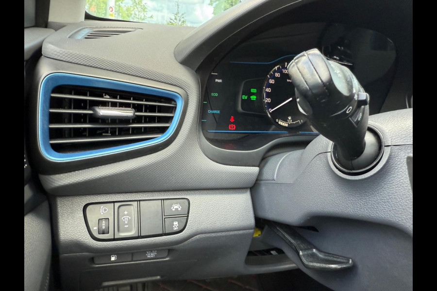 Hyundai IONIQ 1.6 GDi i-Motion - Automaat - Camera - Media - Parkeerhulp
